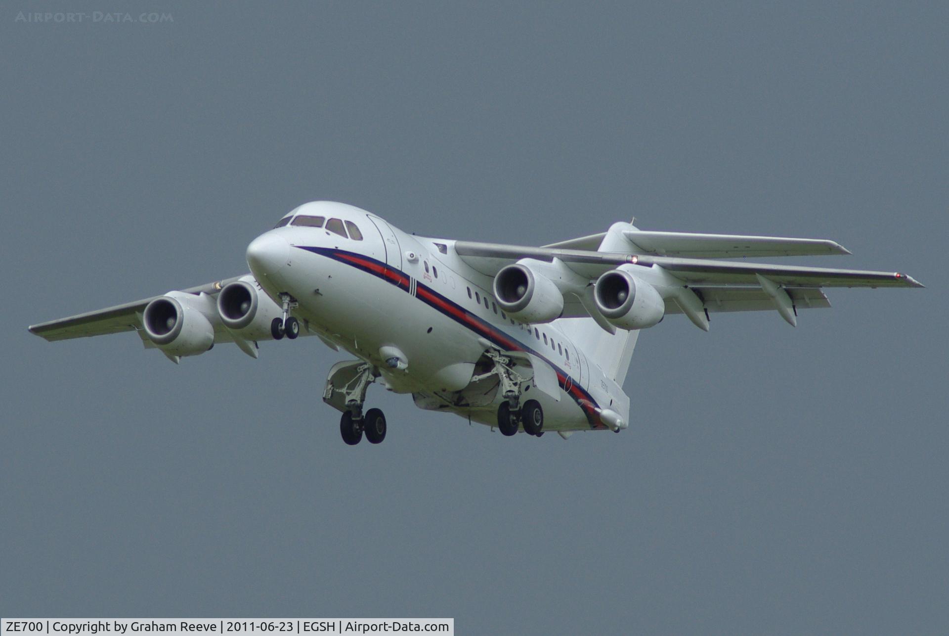 ZE700, 1984 British Aerospace BAe.146-100 CC.2 C/N E1021, On ILS approach.