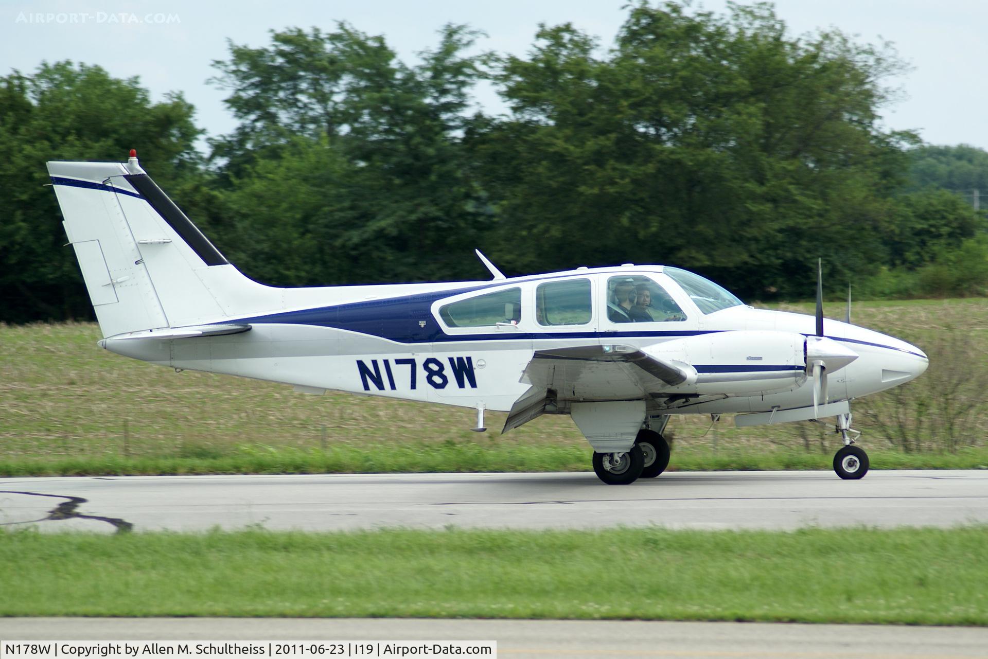 N178W, 1977 Beech 95-B55 (T42A) Baron C/N TC-2096, 1977 Beech 95-B55