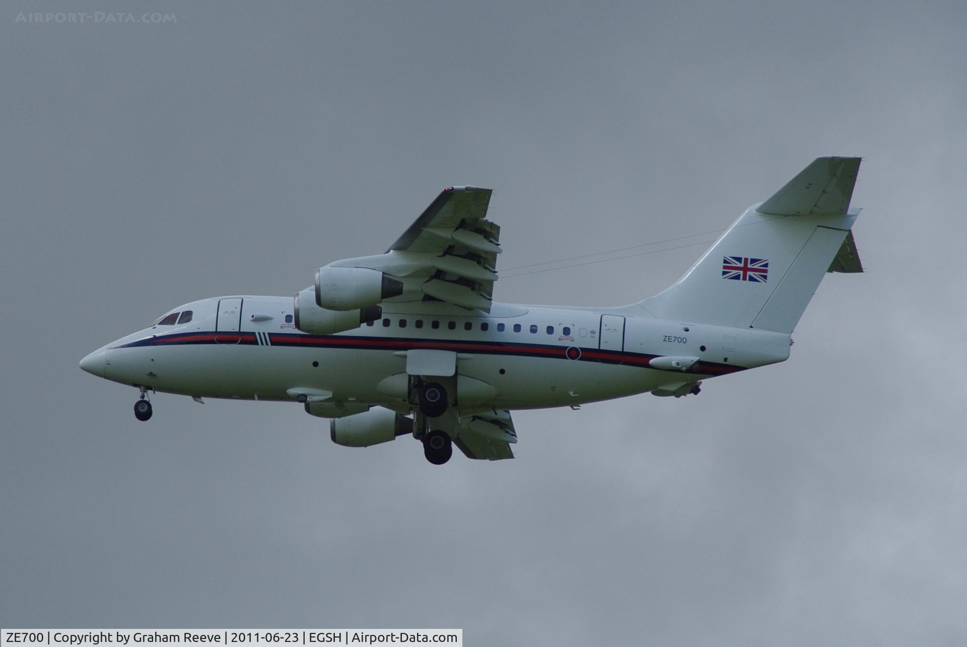 ZE700, 1984 British Aerospace BAe.146-100 CC.2 C/N E1021, Making an ILS approach.