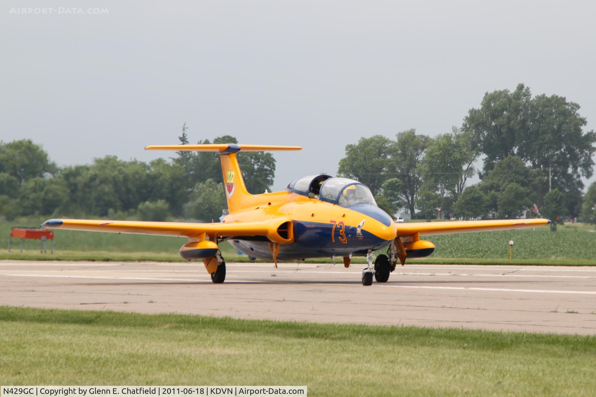 N429GC, 1964 Aero L-29 Delfin C/N 591311, At the Quad Cities Air Show