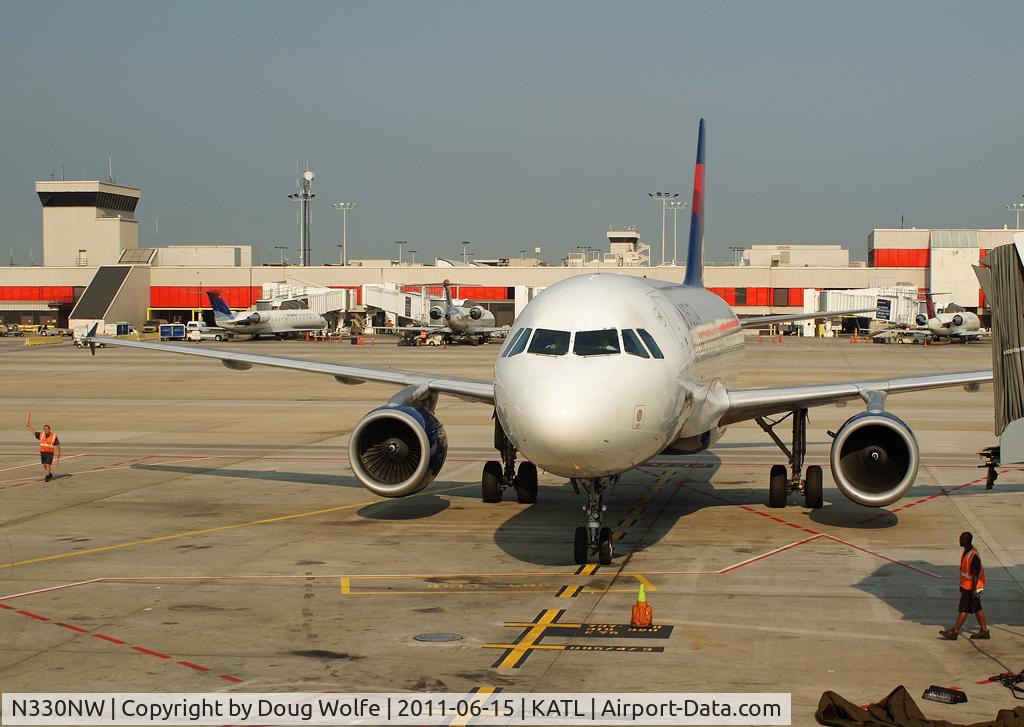 N330NW, 1992 Airbus A320-211 C/N 307, Arriving at gates in Atlanta.  KATL.