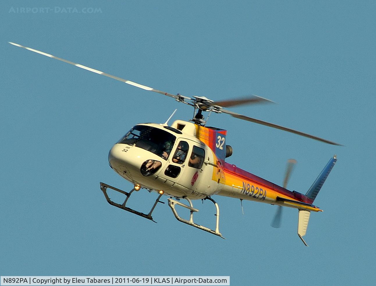 N892PA, Aerospatiale AS-350B-2 Ecureuil C/N 4581, Taken over McCarran International Airport.