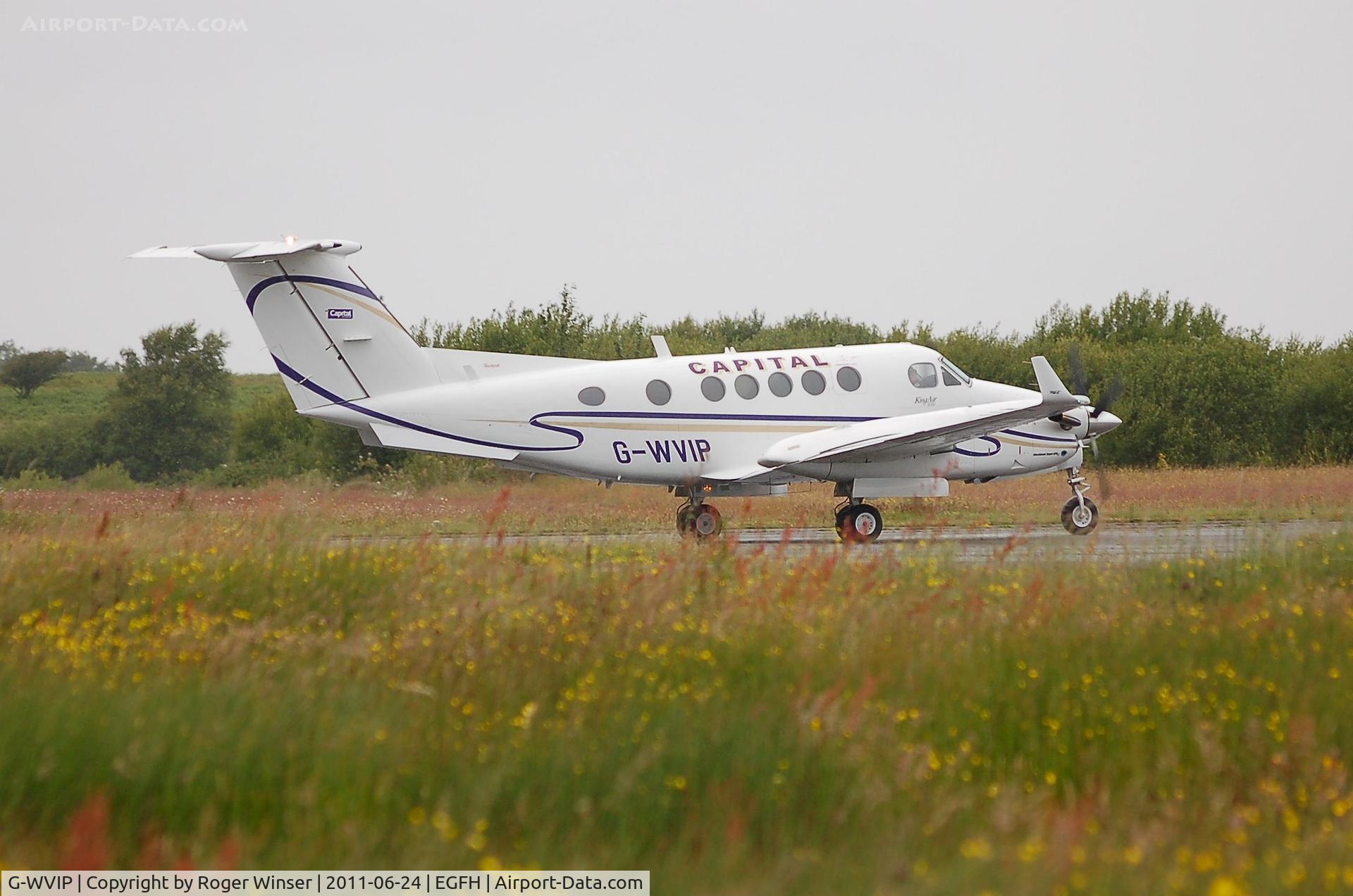 G-WVIP, 1980 Beech 200 Super King Air C/N BB-625, Capital Air Charter's Beech Super King Air back-tracking on Runway 04/22