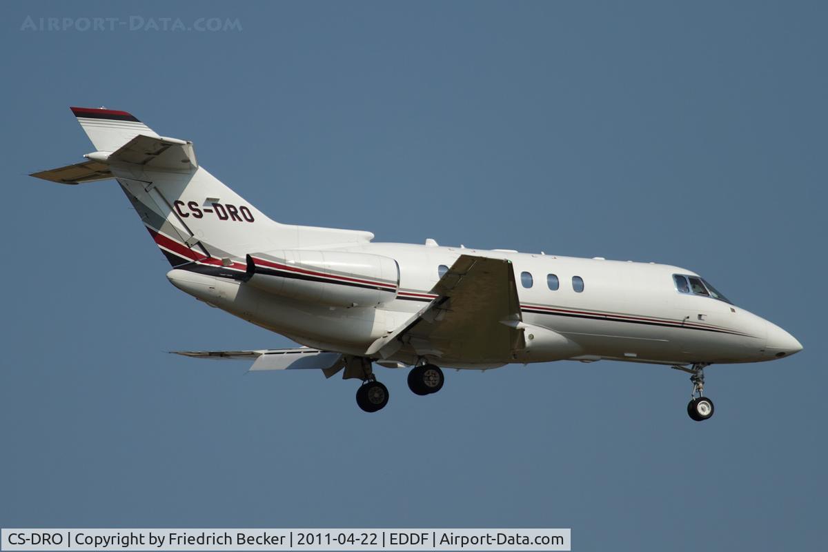 CS-DRO, 2006 Raytheon Hawker 800XP C/N 258775, on final RW07R