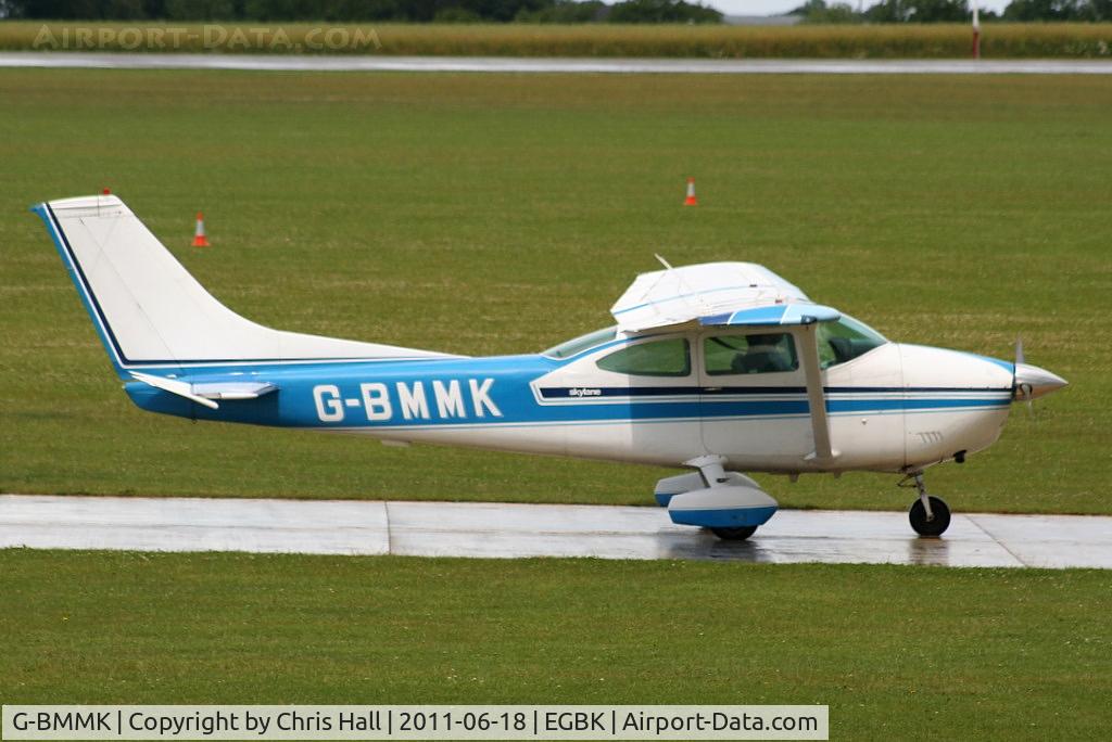 G-BMMK, 1975 Cessna 182P Skylane C/N 182-64117, at AeroExpo 2011