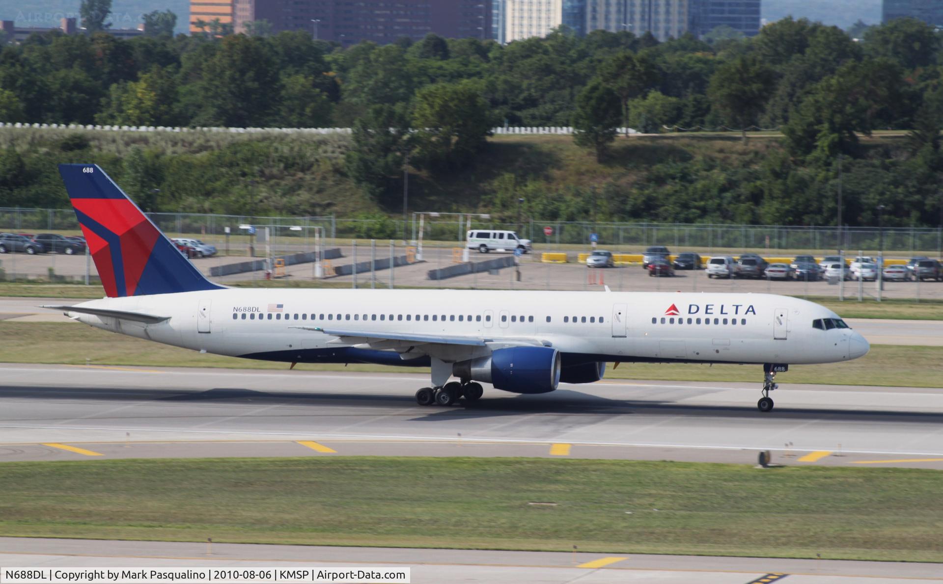 N688DL, 1998 Boeing 757-232 C/N 27587, Boeing 757-200