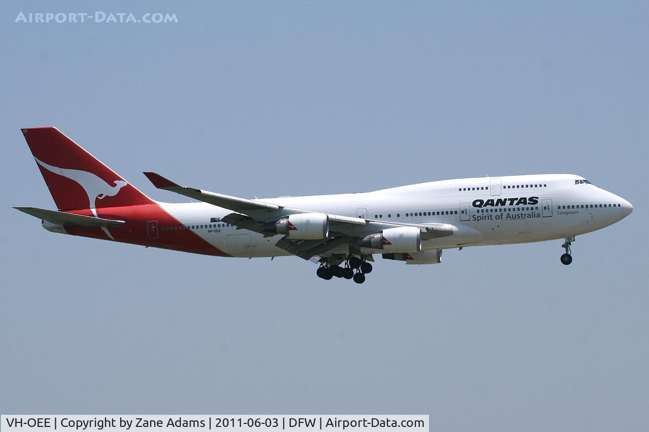 VH-OEE, 2002 Boeing 747-438/ER C/N 32909, Qantas Airways at DFW Airport