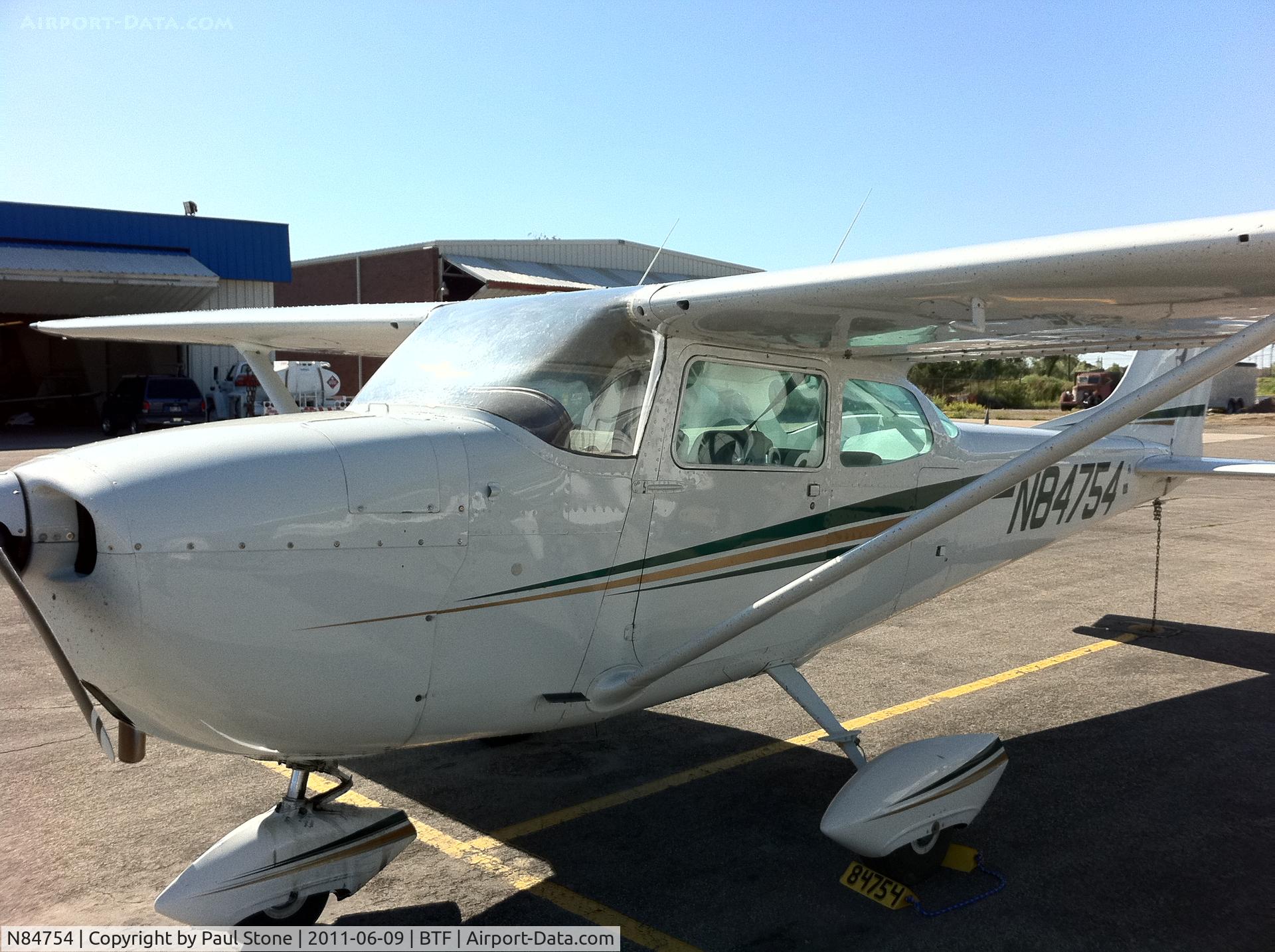 N84754, 1969 Cessna 172K Skyhawk C/N 17258603, Beautiful day to go flying!
