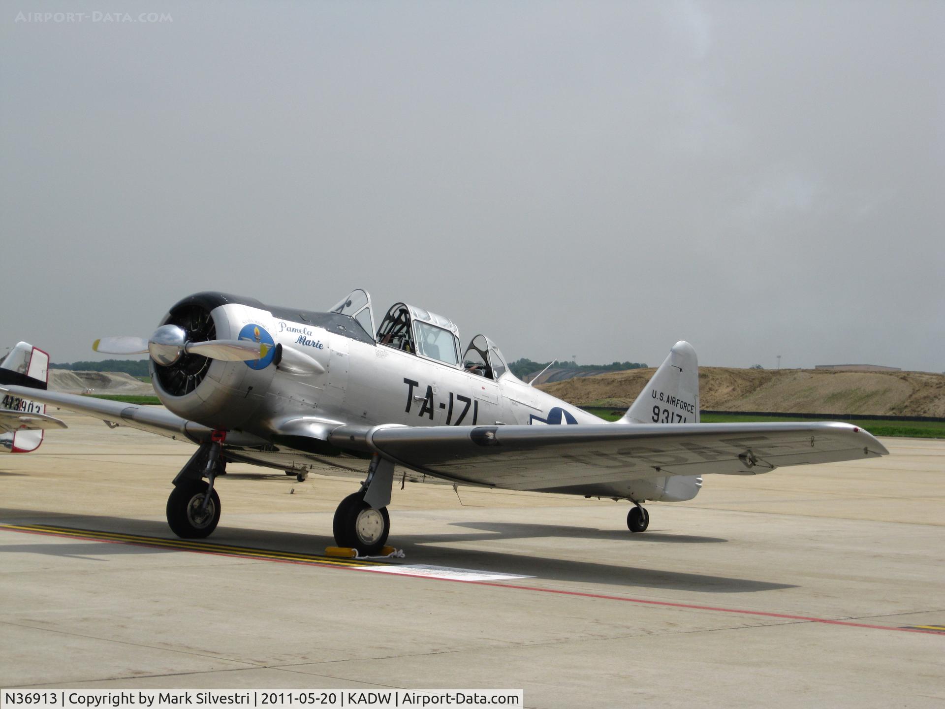 N36913, North American T-6G Texan C/N 168-275, 2011 Joint Base Andrews Airshow