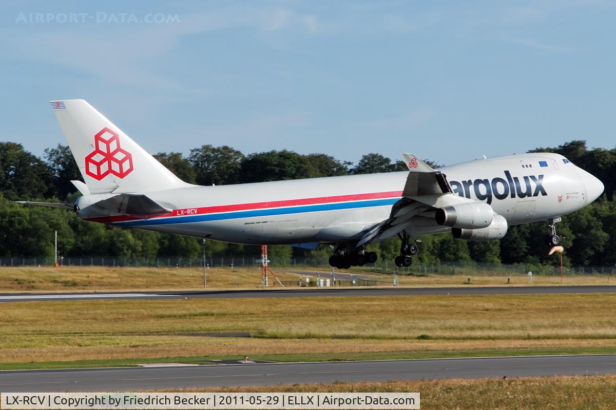 LX-RCV, 1999 Boeing 747-4R7F C/N 30400, about to touchdown on RW24