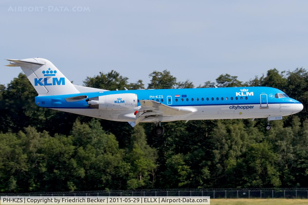 PH-KZS, 1995 Fokker F70 (F-28-0070) C/N 11540, on final RW24
