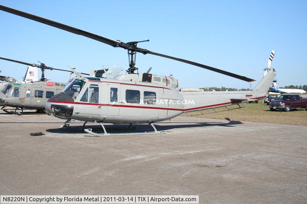 N8220N, Bell UH-1H C/N 71-20271, UH-1H
