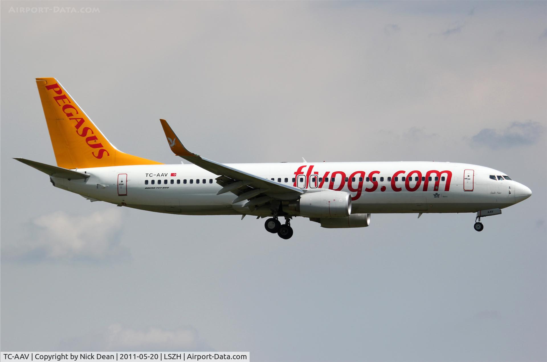 TC-AAV, 2010 Boeing 737-82R C/N 40696, LSZH/ZRH