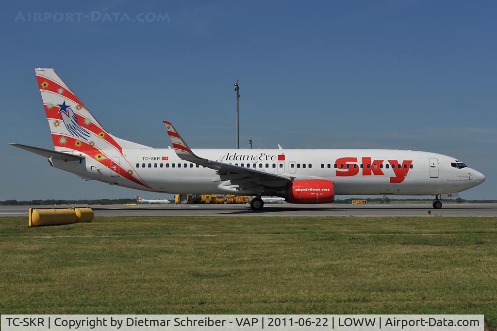 TC-SKR, 2001 Boeing 737-83N C/N 32576, Sky Boeing 737-800