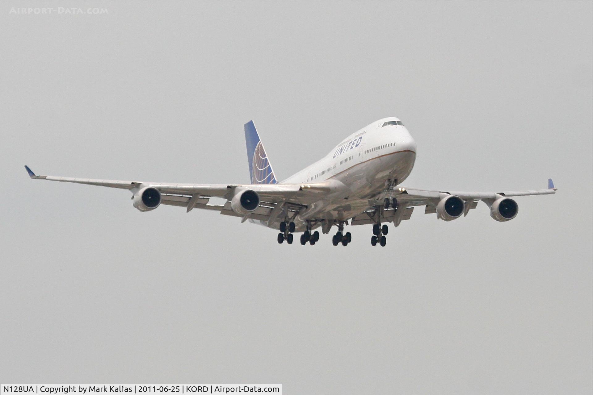 N128UA, 2000 Boeing 747-422 C/N 30023, United Airlines Boeing 747-422, UAL941 arriving from EDDF, RWY 14R approach KORD.