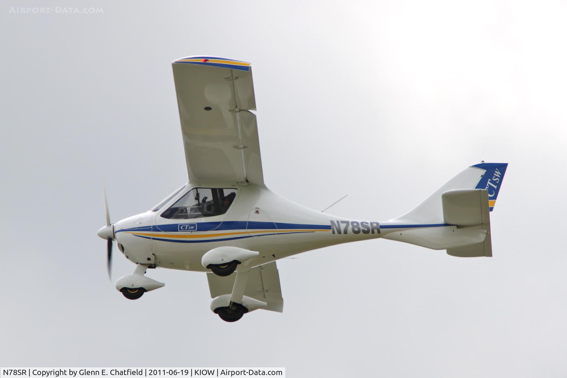 N78SR, 2006 Flight Design CTSW C/N 06-04-12, Doing touch and goes