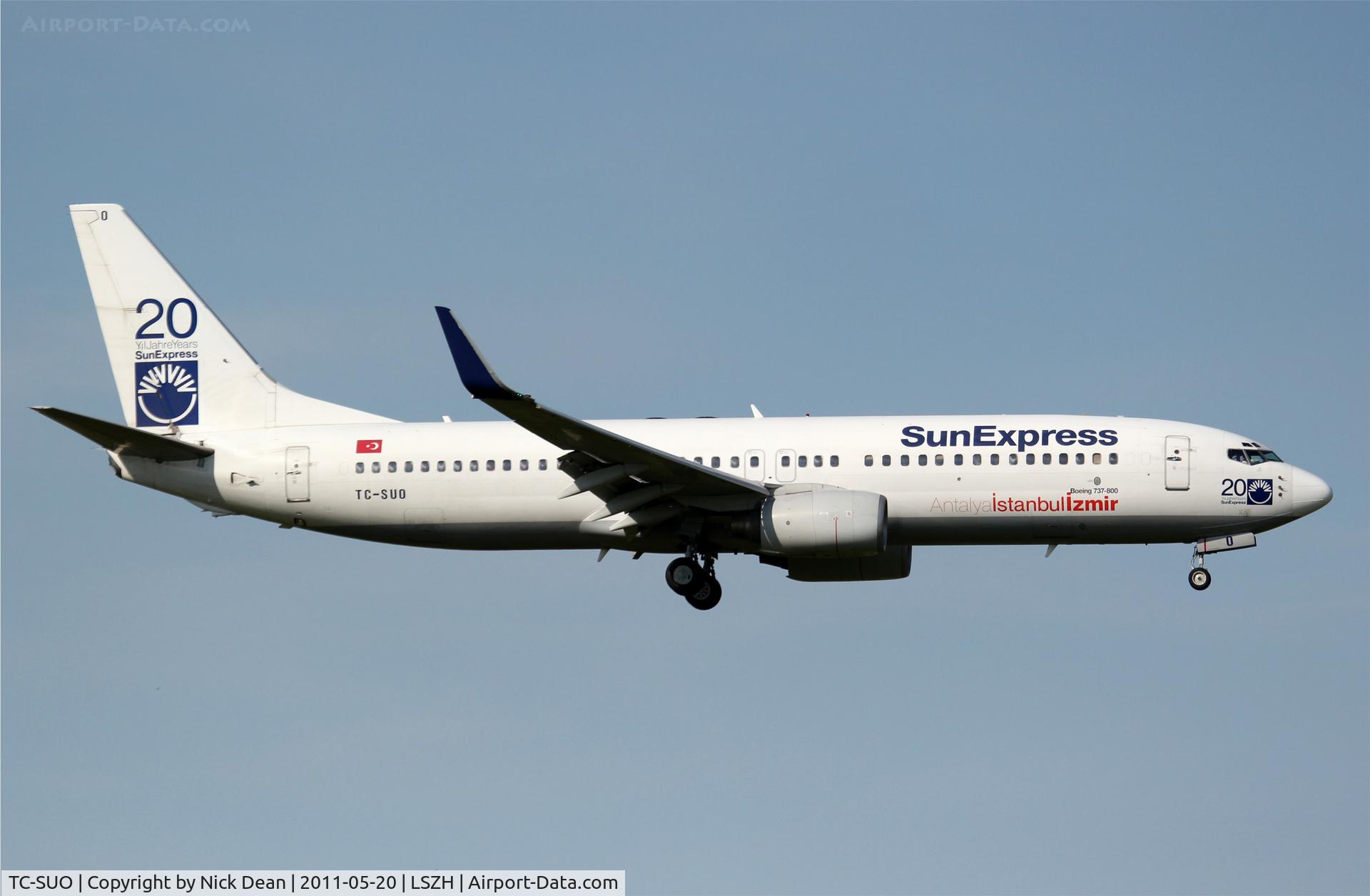 TC-SUO, 2001 Boeing 737-86Q C/N 30272, LSZH/ZRH