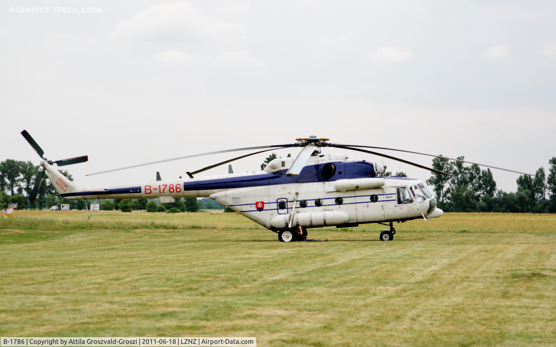 B-1786, Mil Mi-171 C/N 59489617286, Slovakia - Airport Nové Zamky - Airshow-2011