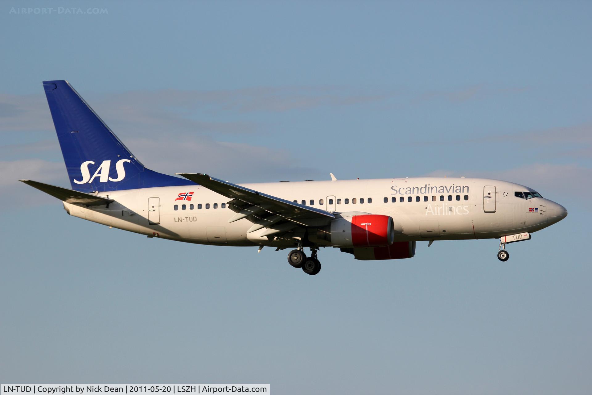 LN-TUD, 1998 Boeing 737-705 C/N 28217, LSZH/ZRH