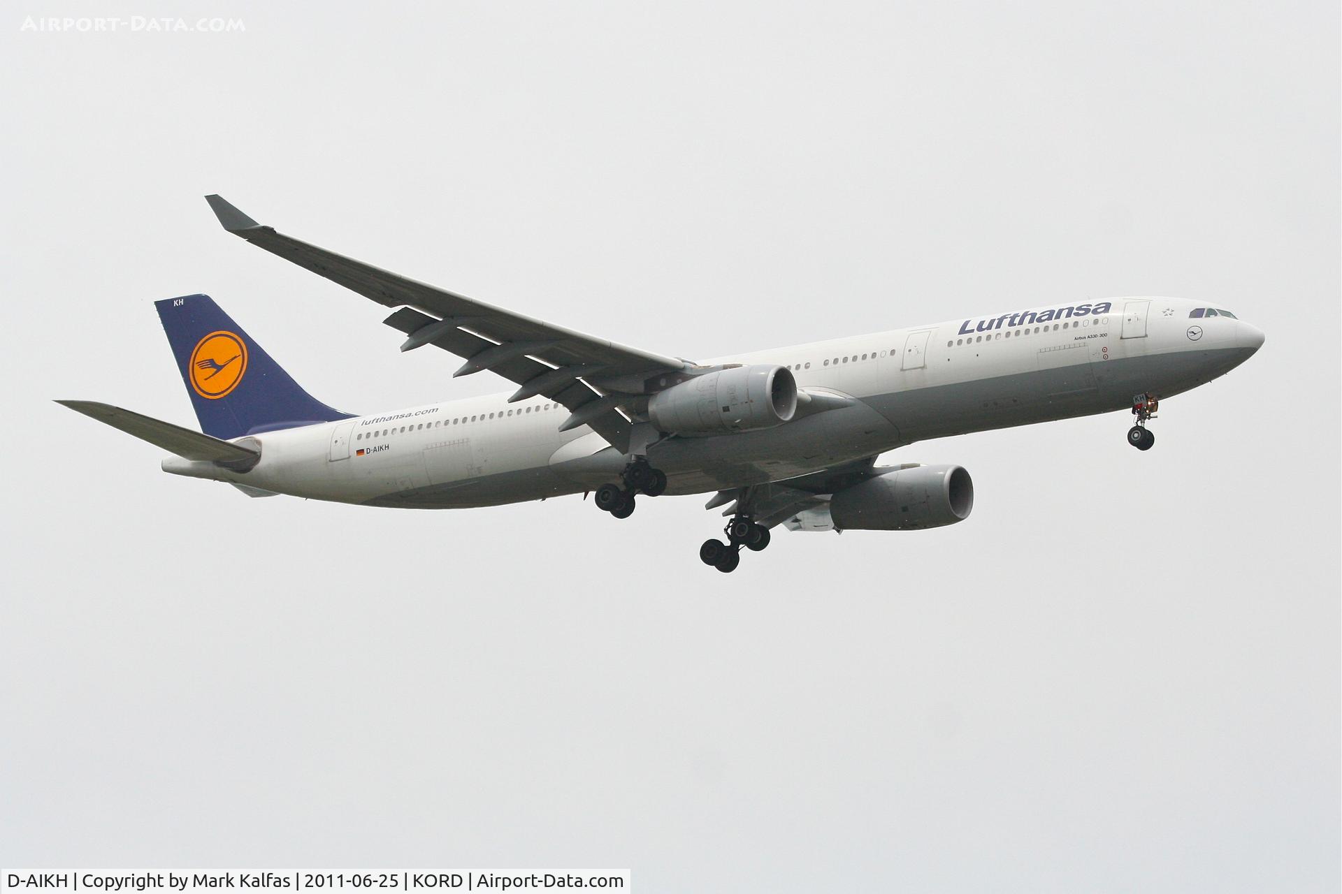 D-AIKH, 2005 Airbus A330-343X C/N 648, Lufthansa Airbus A330-343X, DLH436 arriving from EDDL/Dusseldorf, RWY 10 approach KORD.
