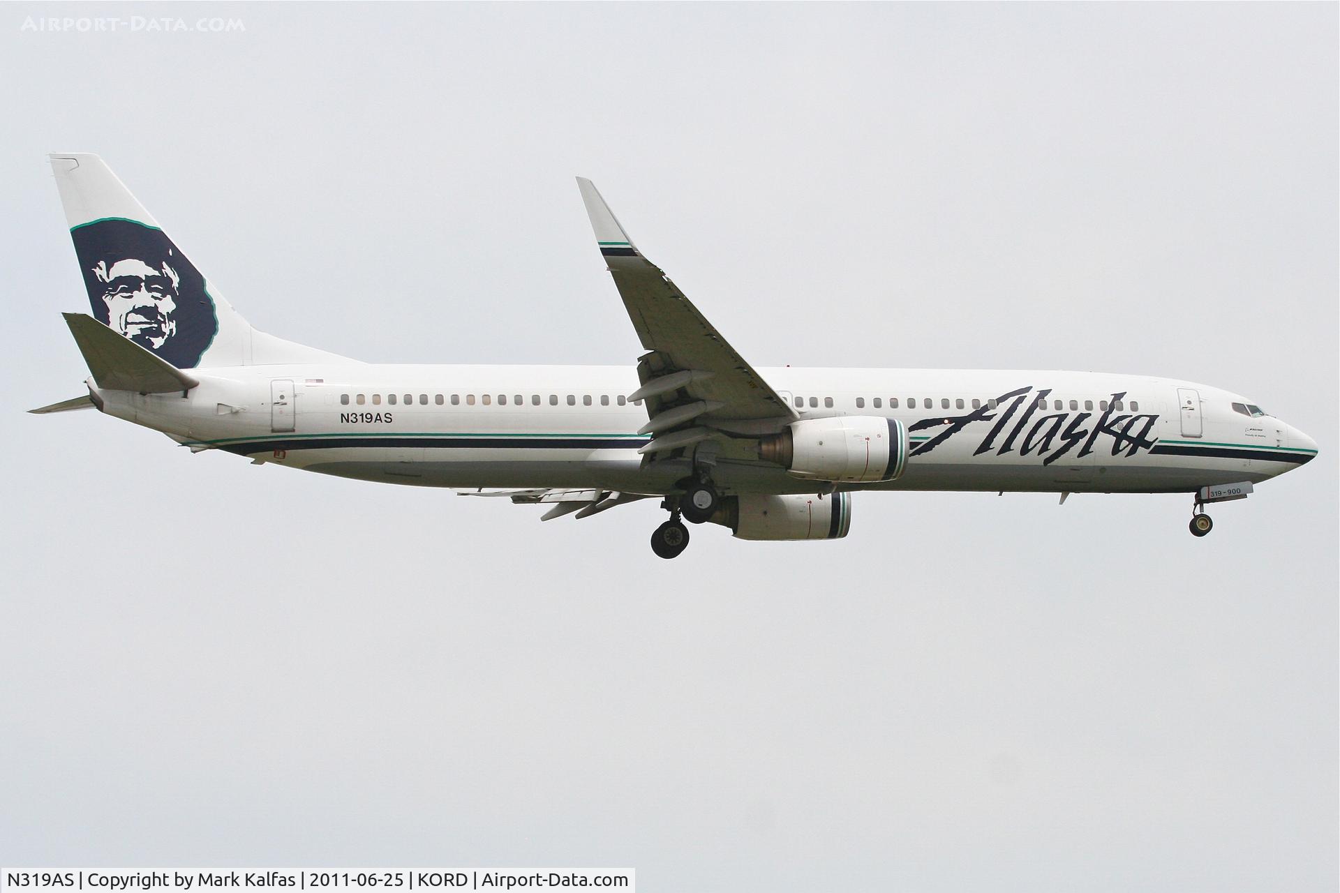 N319AS, 2003 Boeing 737-990 C/N 33679, Alaska Airlines Boeing 737-990, ASA20 arriving from KSEA, RWY 14R approach KORD.