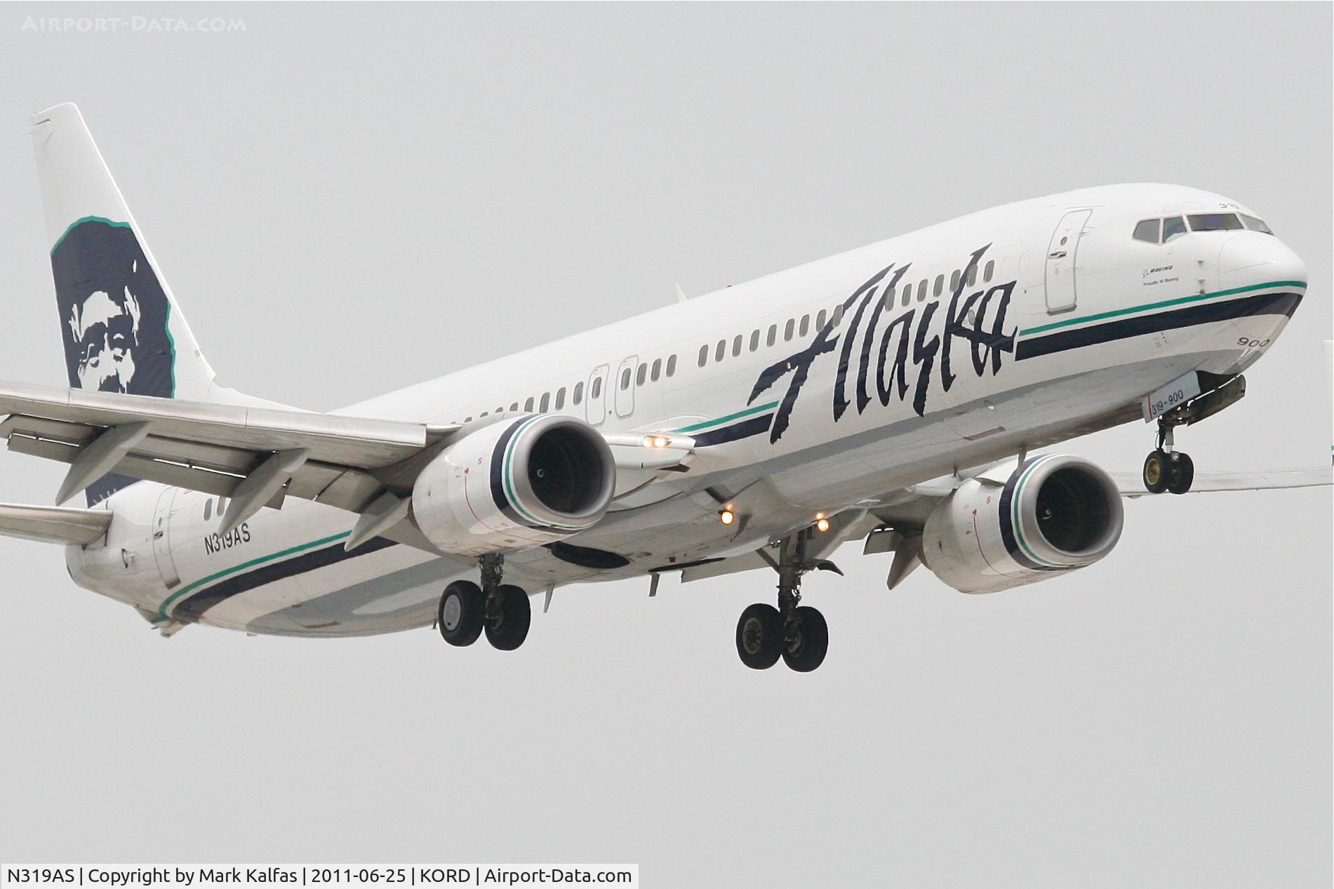 N319AS, 2003 Boeing 737-990 C/N 33679, Alaska Airlines Boeing 737-990, ASA20 arriving from KSEA, RWY 14R approach KORD.