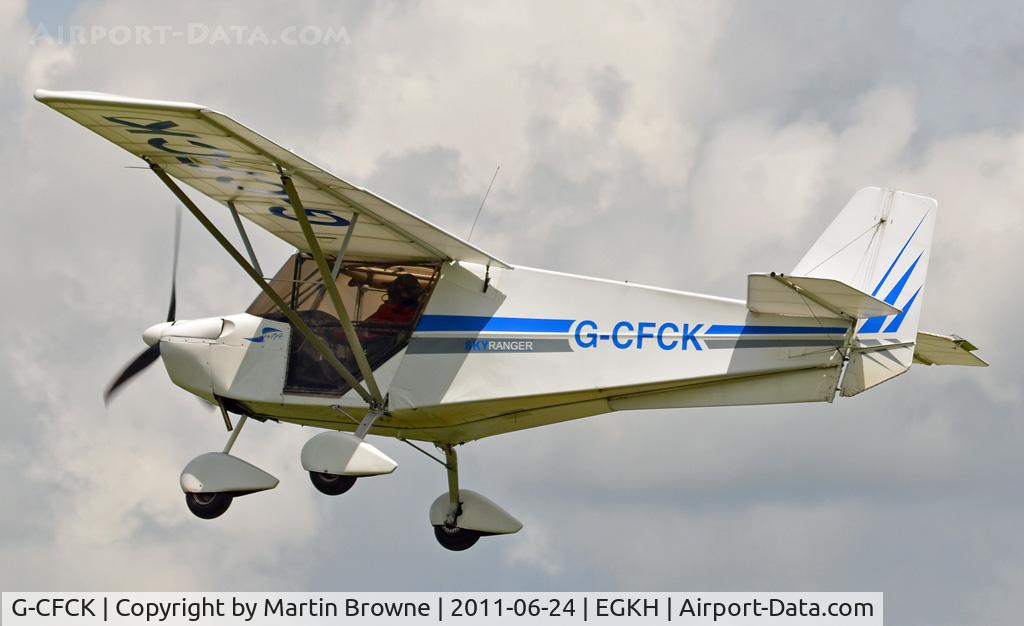 G-CFCK, 2008 Skyranger Swift 912S(1) C/N BMAA/HB/565, SHOT OVER HEADCORN