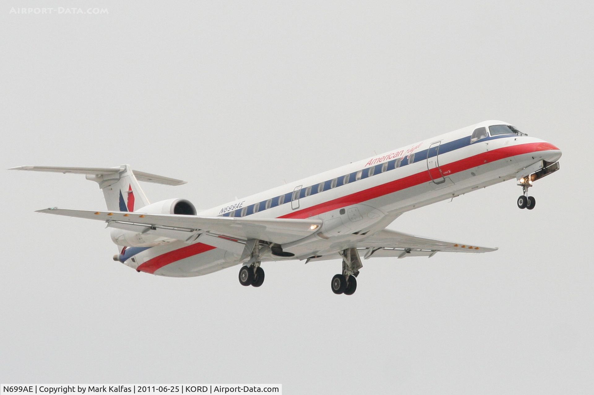 N699AE, 2005 Embraer ERJ-145LR (EMB-145LR) C/N 14500883, American Eagle Embraer EMB-145LR, EGF4225 arriving from KGRB, RWY 14R approach KORD.