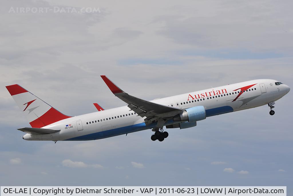 OE-LAE, 2000 Boeing 767-3Z9/ER C/N 30383, Autsrian Airlines Boeing 767-300