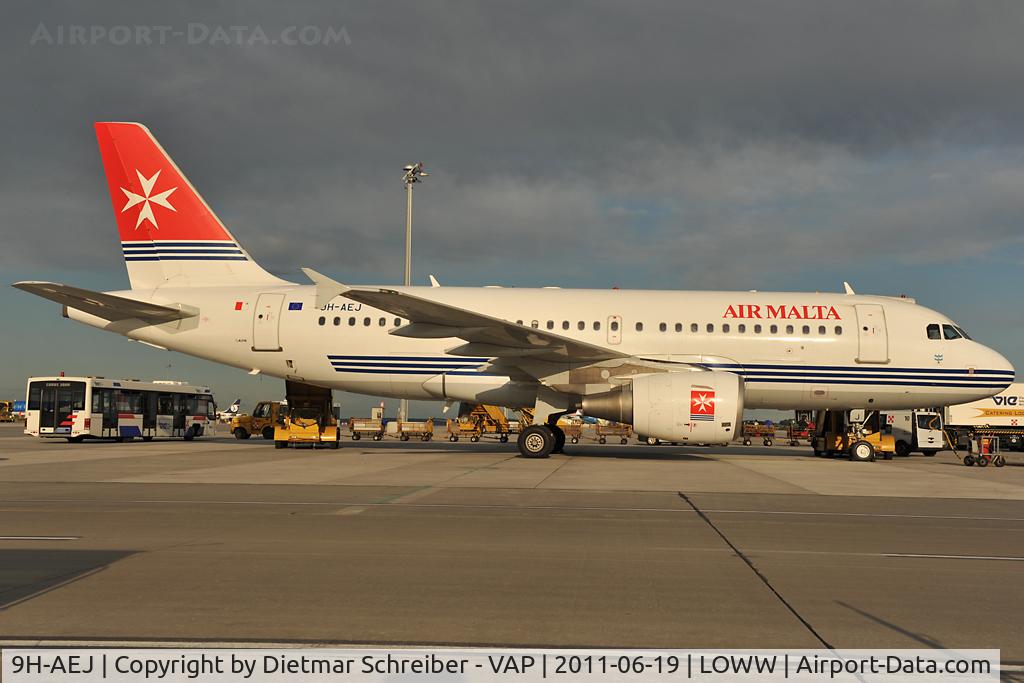 9H-AEJ, 2004 Airbus A319-112 C/N 2186, Air Malta Airbus 319