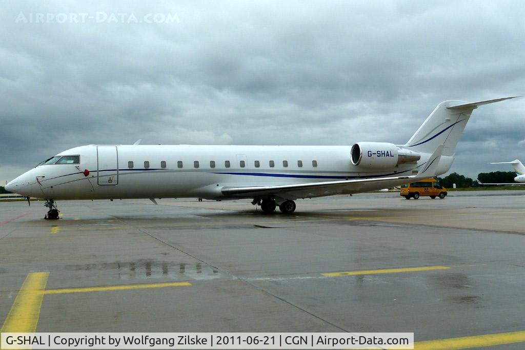 G-SHAL, 2006 Bombardier Challenger 850 (CL-600-2B19) C/N 8066, visitor