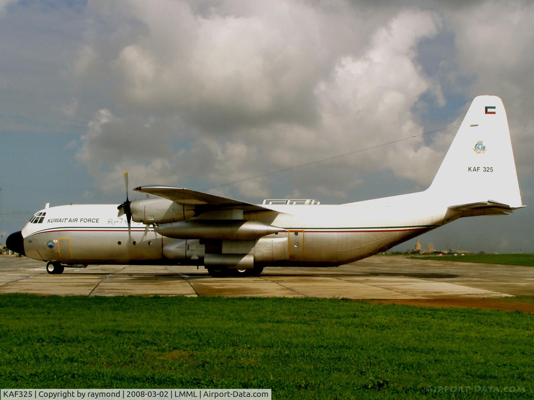 KAF325, 1983 Lockheed L-100-30 Hercules (L-382G) C/N 382-4955, L-100 Hercules KAF325 Kuwait Air Force