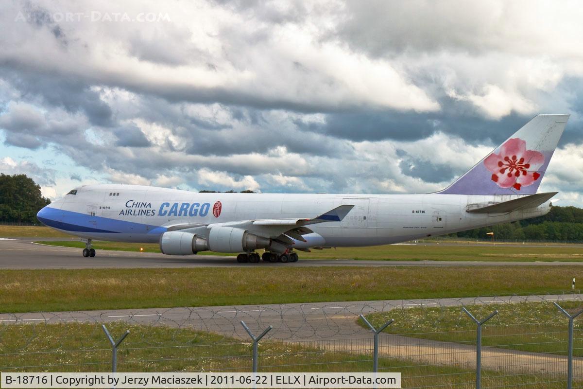 B-18716, 2003 Boeing 747-409F/SCD C/N 33732, B-18716