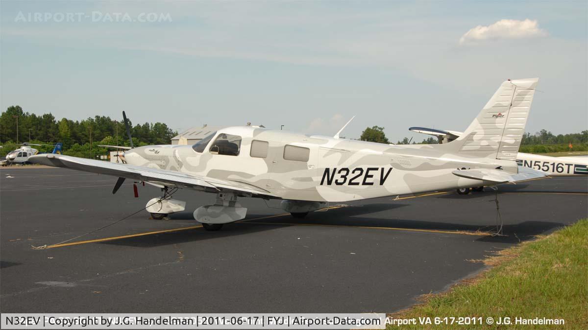 N32EV, 2006 Piper PA-32-301FT Saratoga C/N 3232058, Camouflage?