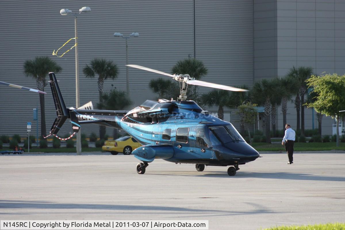 N145RC, 1993 Bell 230 C/N 23014, Bell 230 leaving Heliexpo Orlando