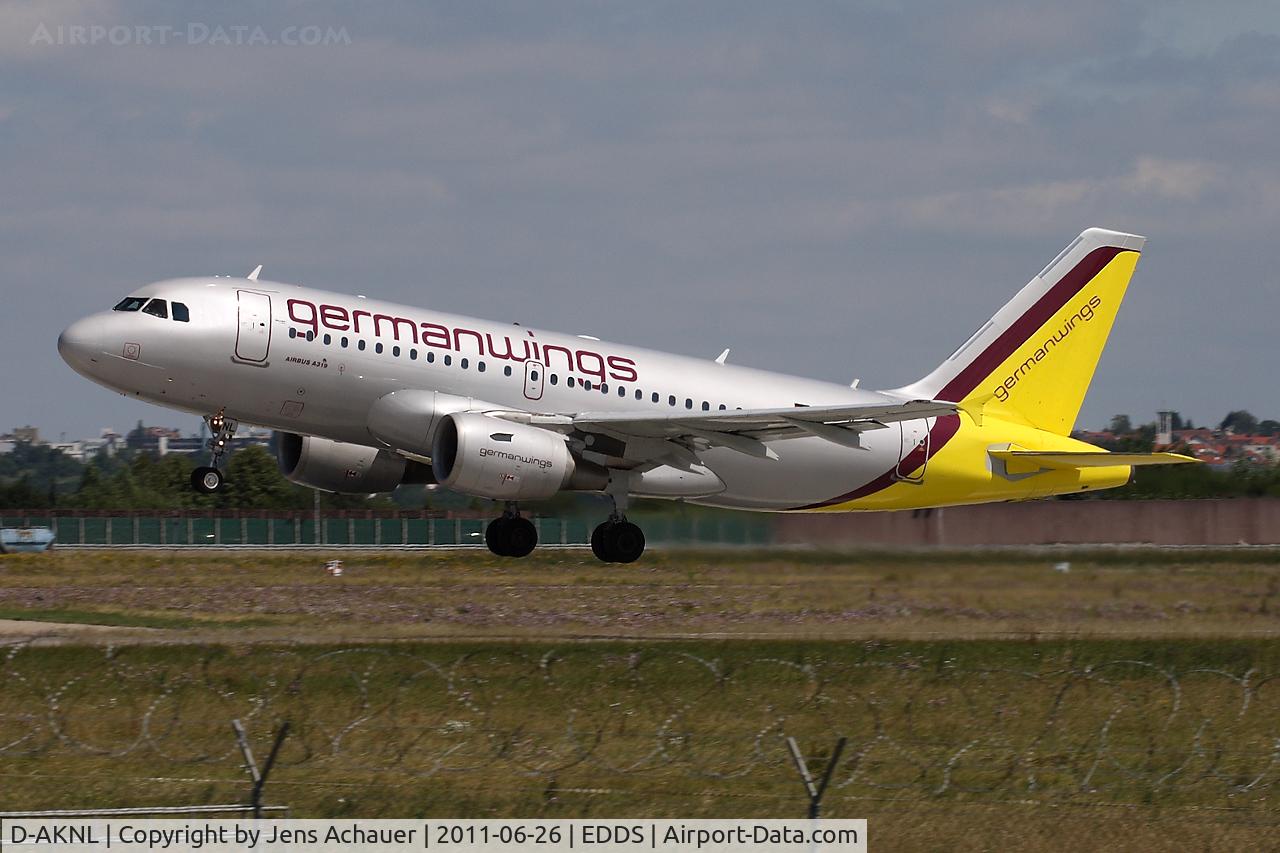 D-AKNL, 1999 Airbus A319-112 C/N 1084, Take-Off