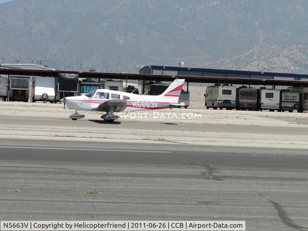 N5663V, Piper PA-28-161 C/N 28-7716193, Rolling out after landing