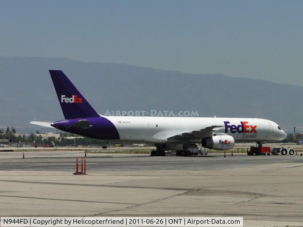 N944FD, 1989 Boeing 757-2G5 C/N 24497, Prked in the spare ship area, waiting to be put to work
