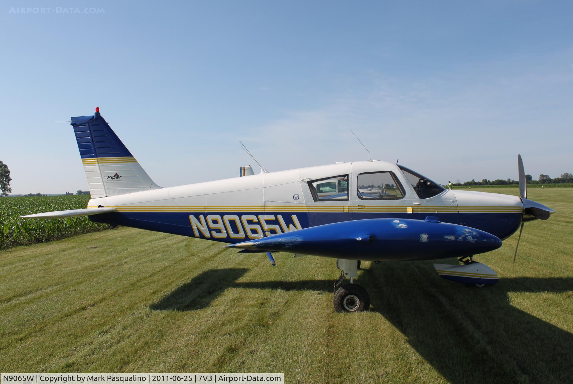 N9065W, 1965 Piper PA-28-235 Cherokee C/N 28-10663, Piper PA-28-235