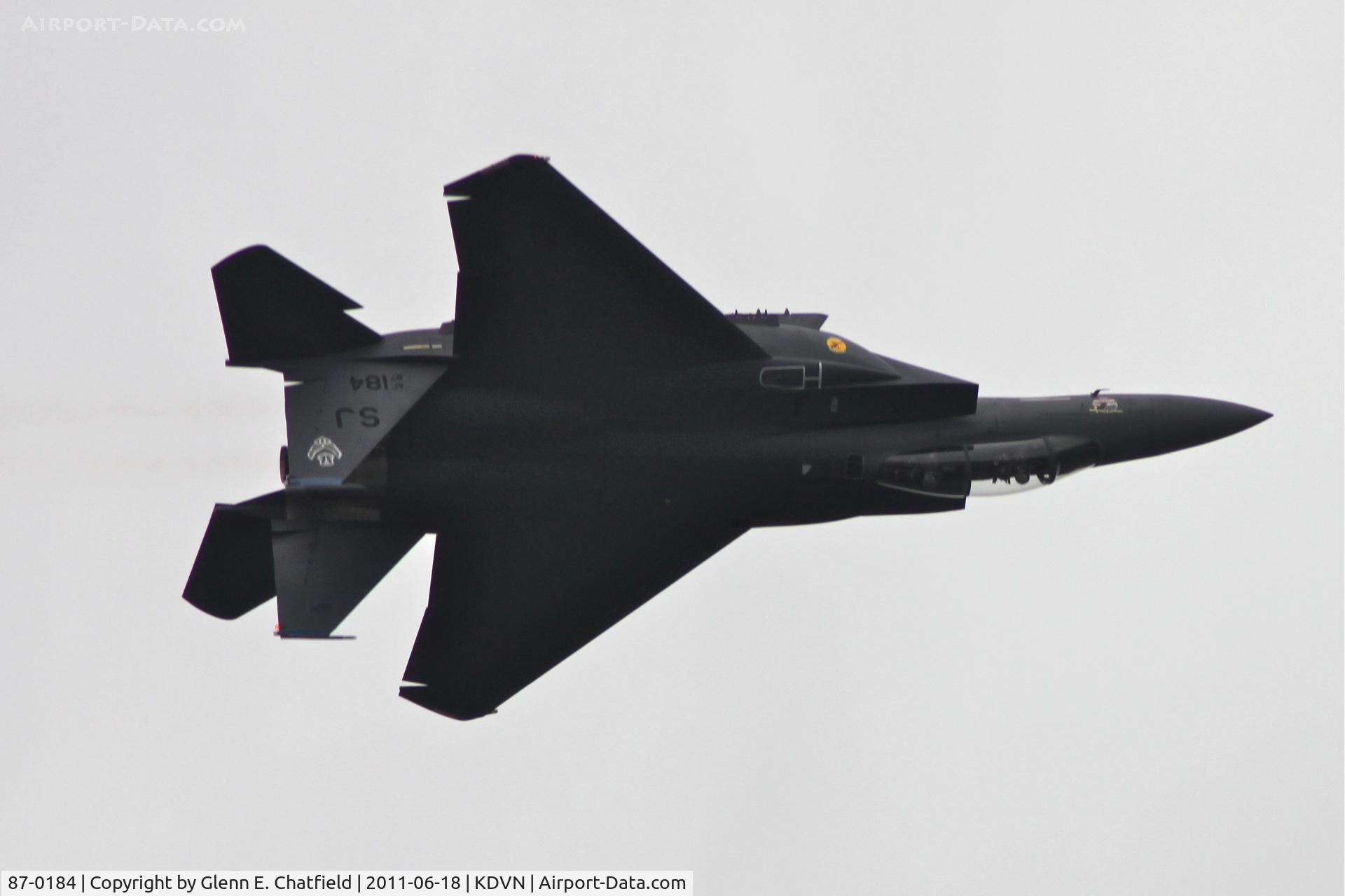 87-0184, 1987 McDonnell Douglas F-15E Strike Eagle C/N 1049/E024, At the Quad Cities Air Show