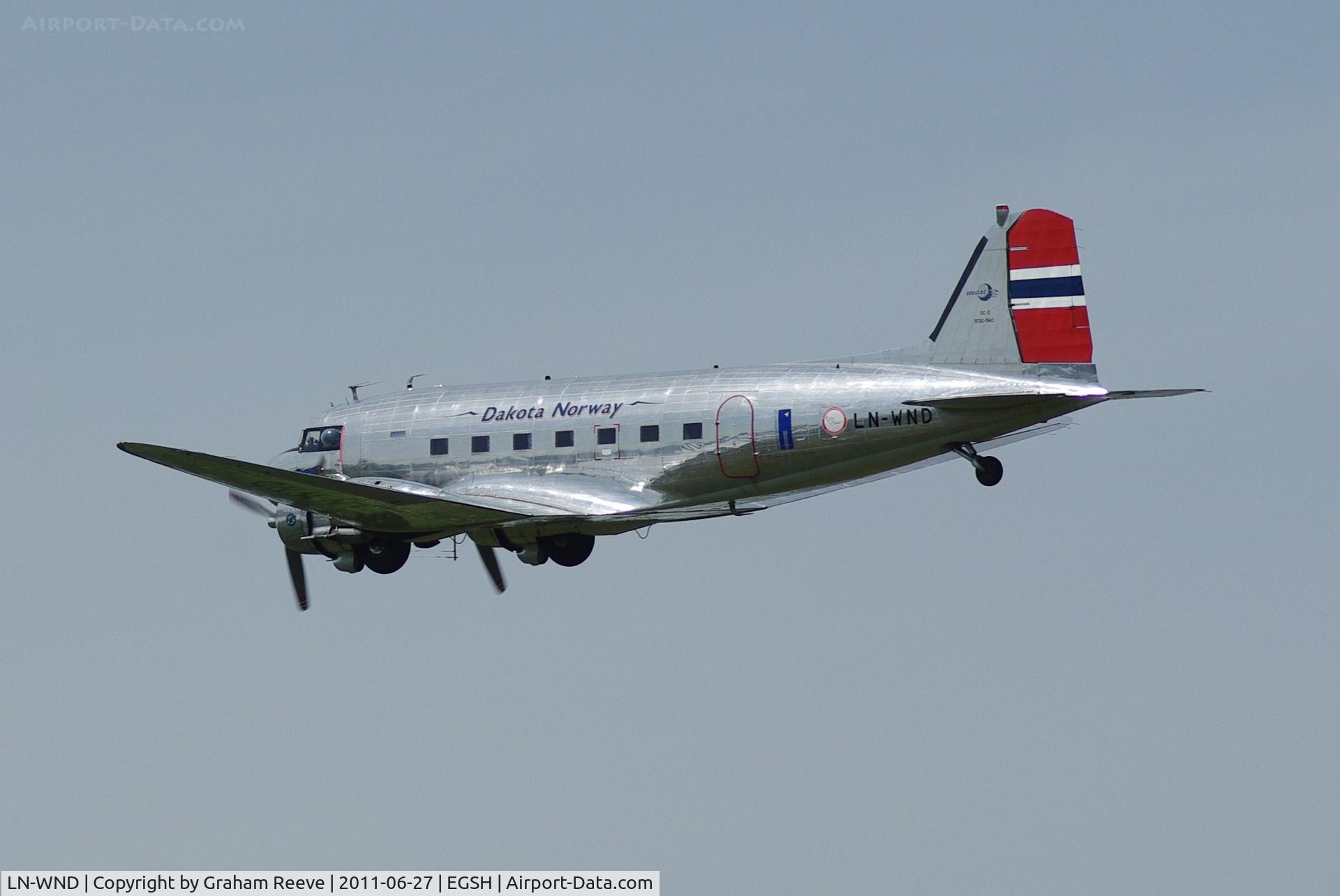LN-WND, 1943 Douglas C-53D-DO Skytrooper (DC-3A) C/N 11750, Departing.