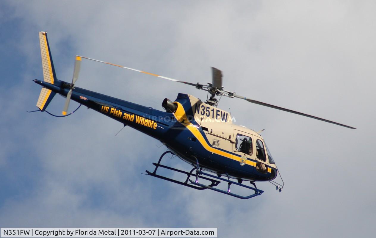 N351FW, Aerospatiale AS-350B-2 Ecureuil C/N 4704, Fish and Wildlife at Heliexpo Orlando