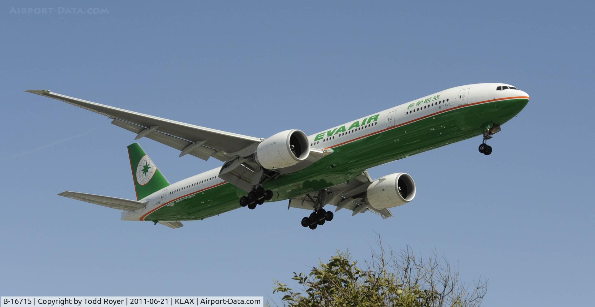 B-16715, 2009 Boeing 777-35E/ER C/N 33757, Landing at LAX