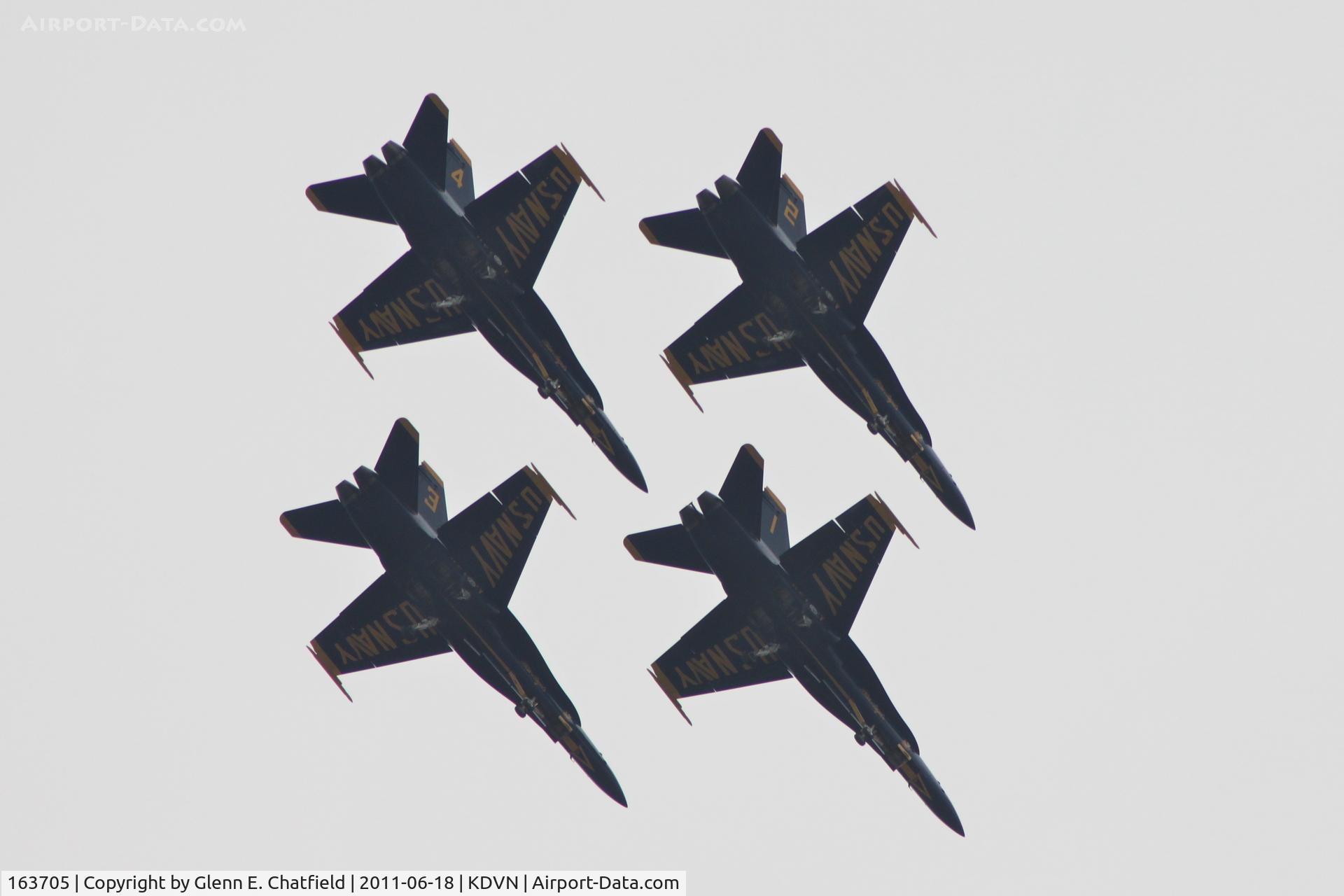 163705, 1988 McDonnell Douglas F/A-18C Hornet C/N 0767/C067, Quad Cities Air Show. 163705 is #1 lead