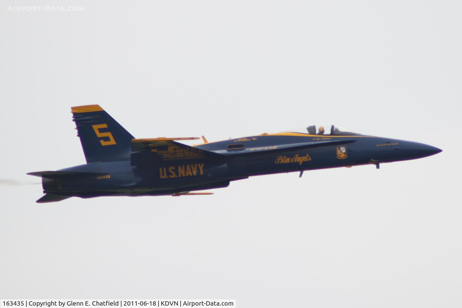 163435, 1987 McDonnell Douglas F/A-18C Hornet C/N 0634/C008, Quad Cities Air show.