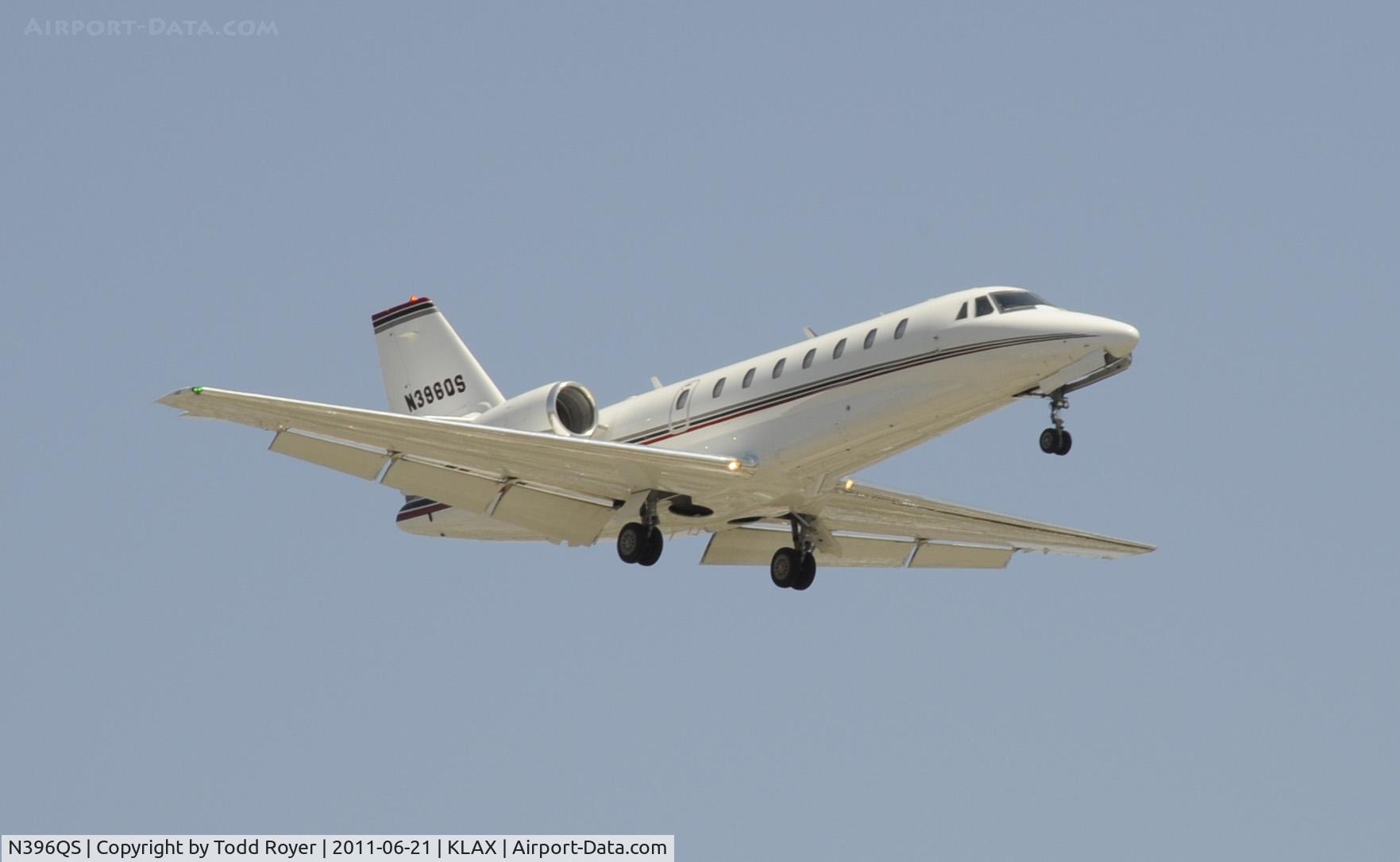 N396QS, 2008 Cessna 680 Citation Sovereign C/N 680-0240, Landing at LAX