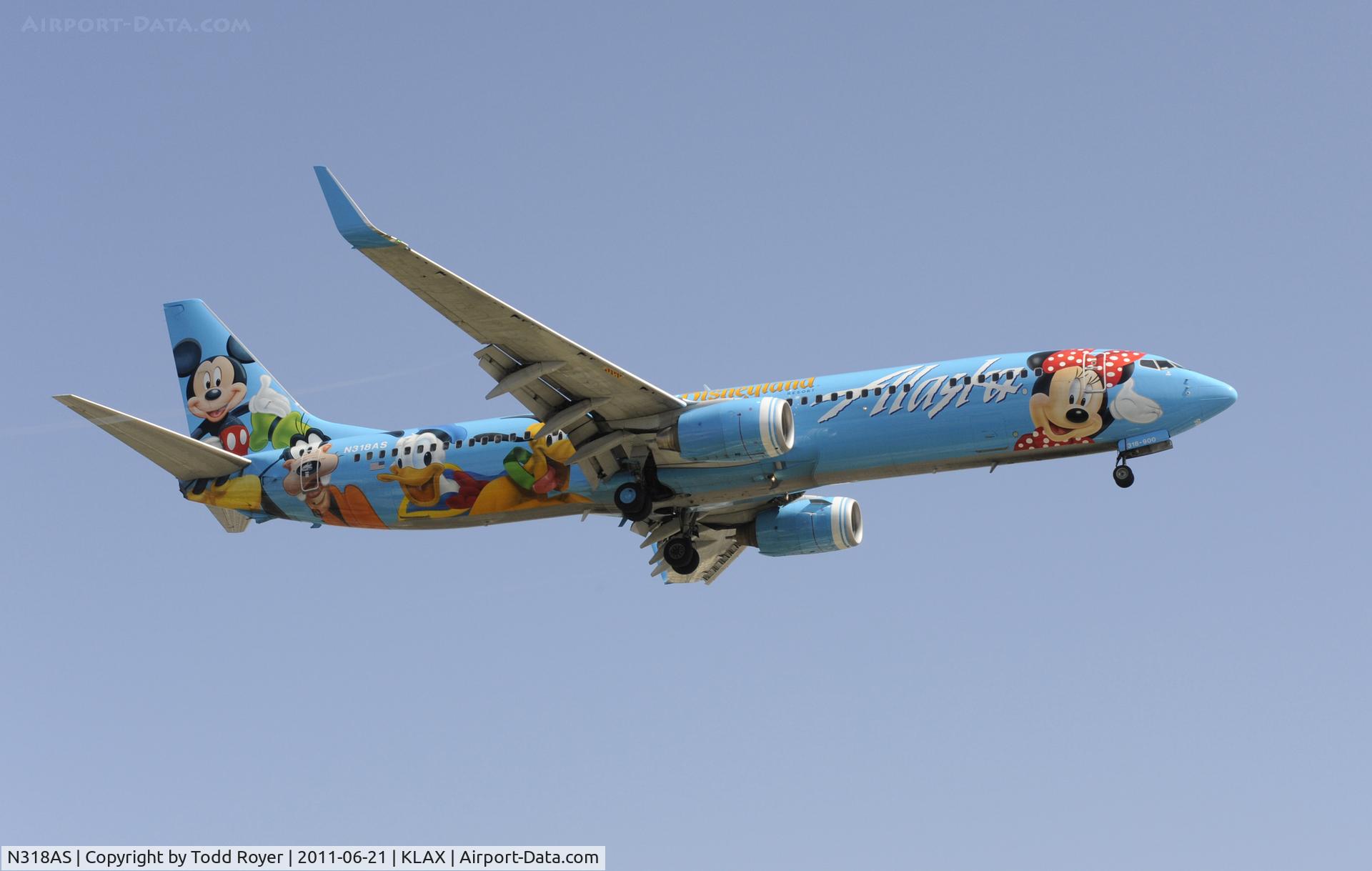 N318AS, 2003 Boeing 737-990 C/N 30018, Landing at LAX