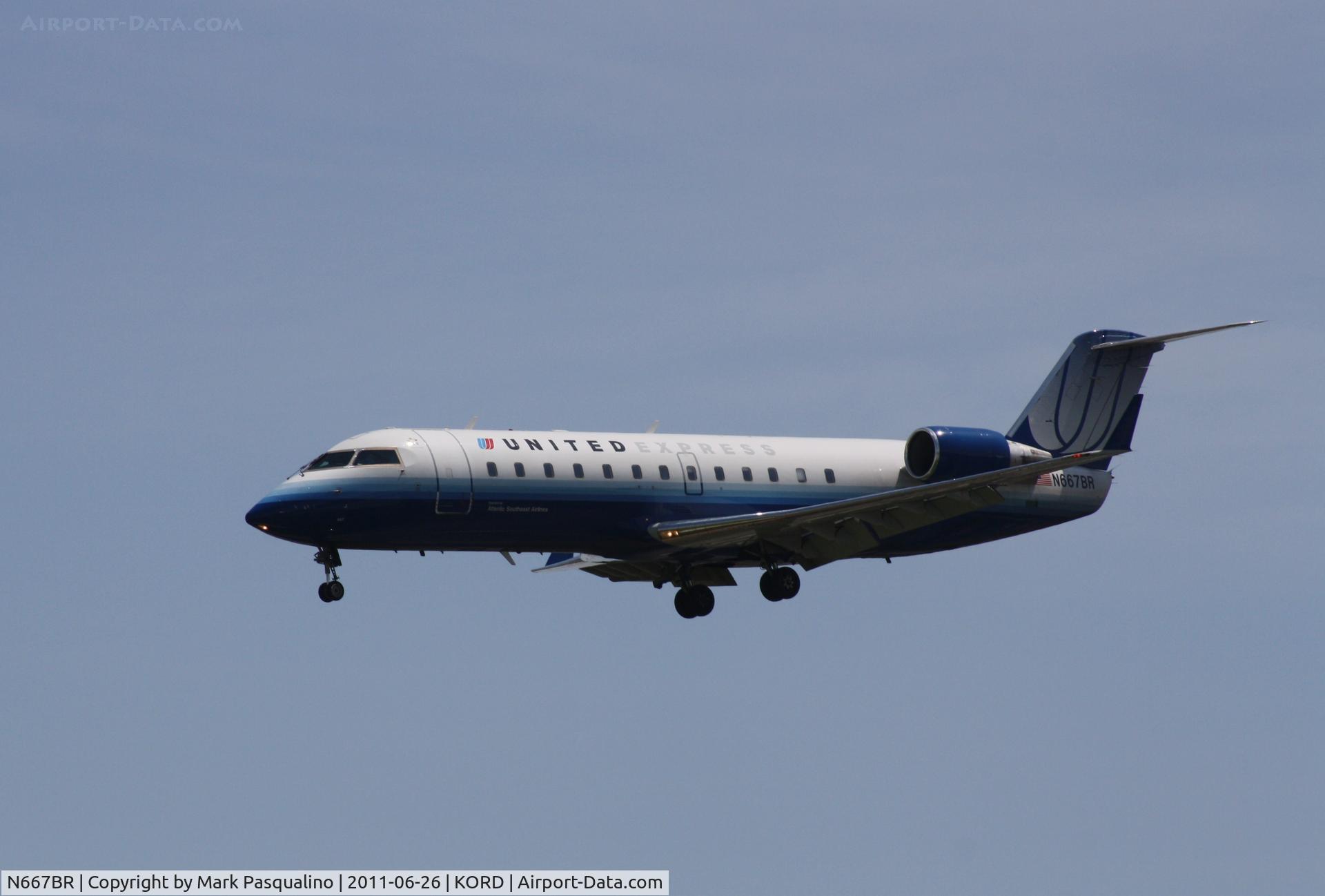 N667BR, 2001 Bombardier CRJ-200ER (CL-600-2B19) C/N 7535, CL-600-2B19