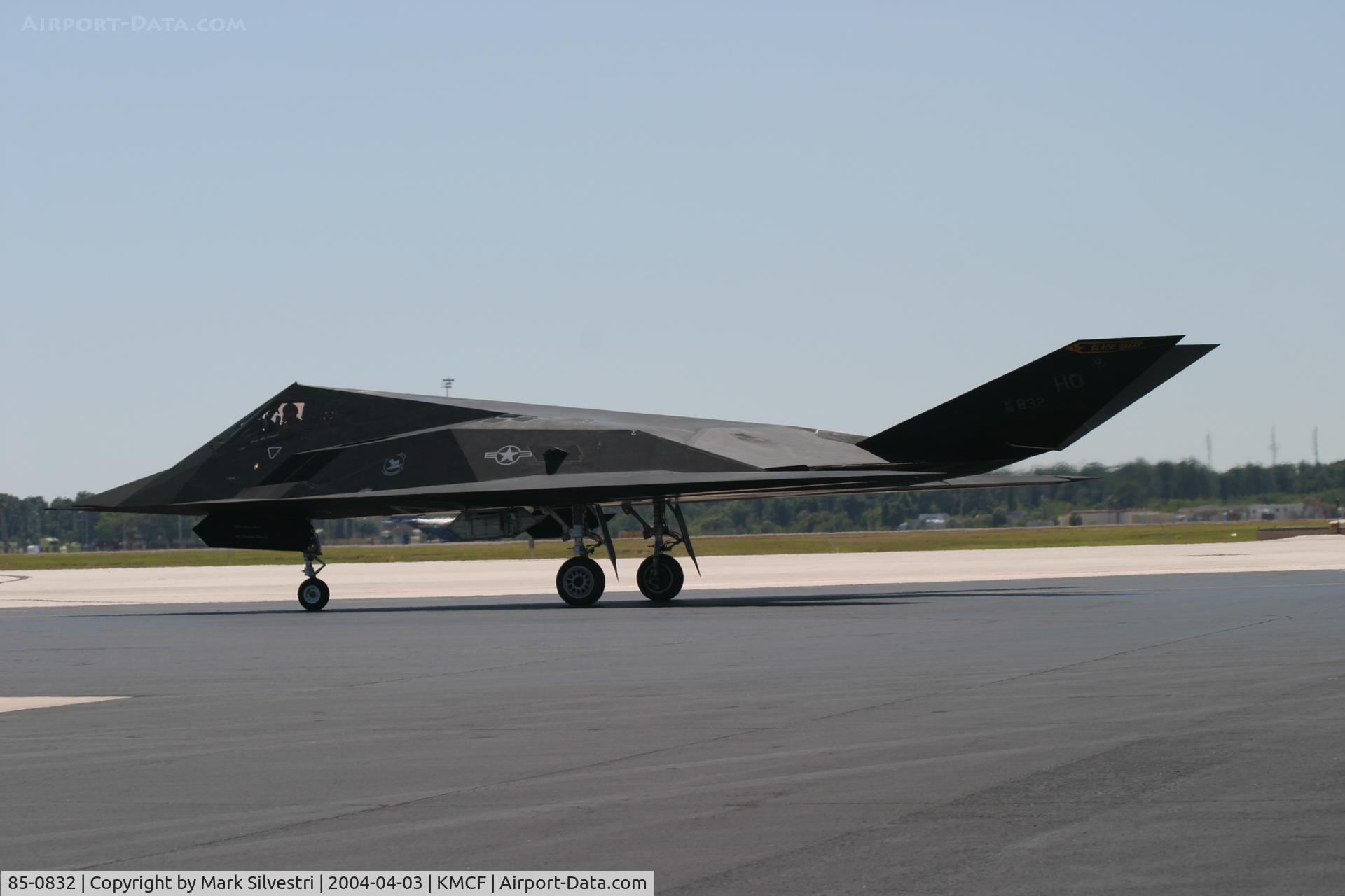 85-0832, 1985 Lockheed F-117A Nighthawk C/N A.4054, 2004 MacDill Airshow