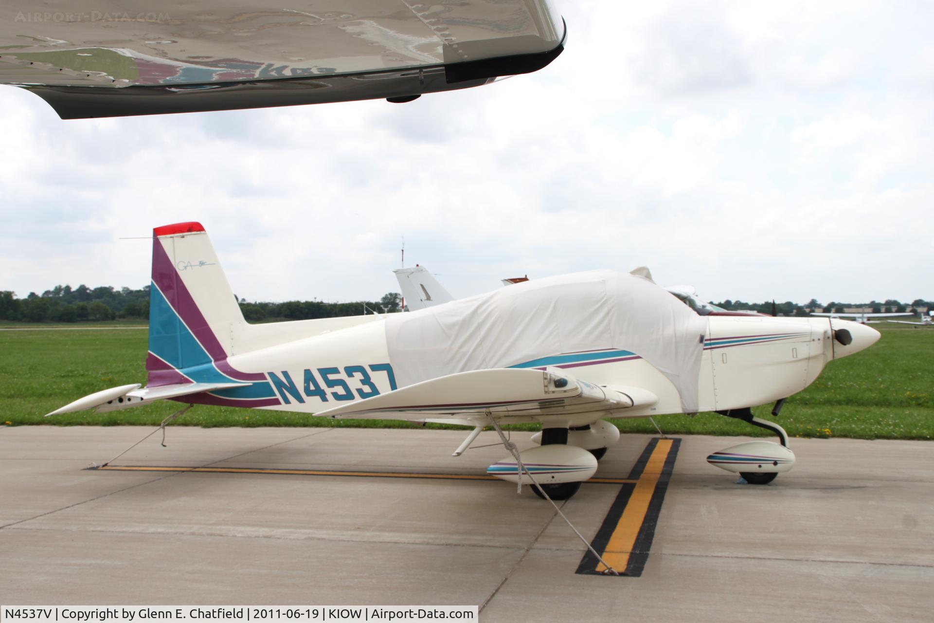 N4537V, 1979 Grumman American AA-5B Tiger C/N AA5B1291, Parked on ramp